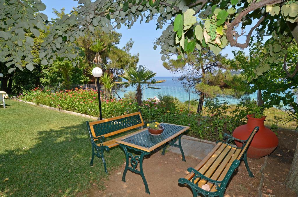 Pension Giannis Αdults Only Koinira Exterior foto