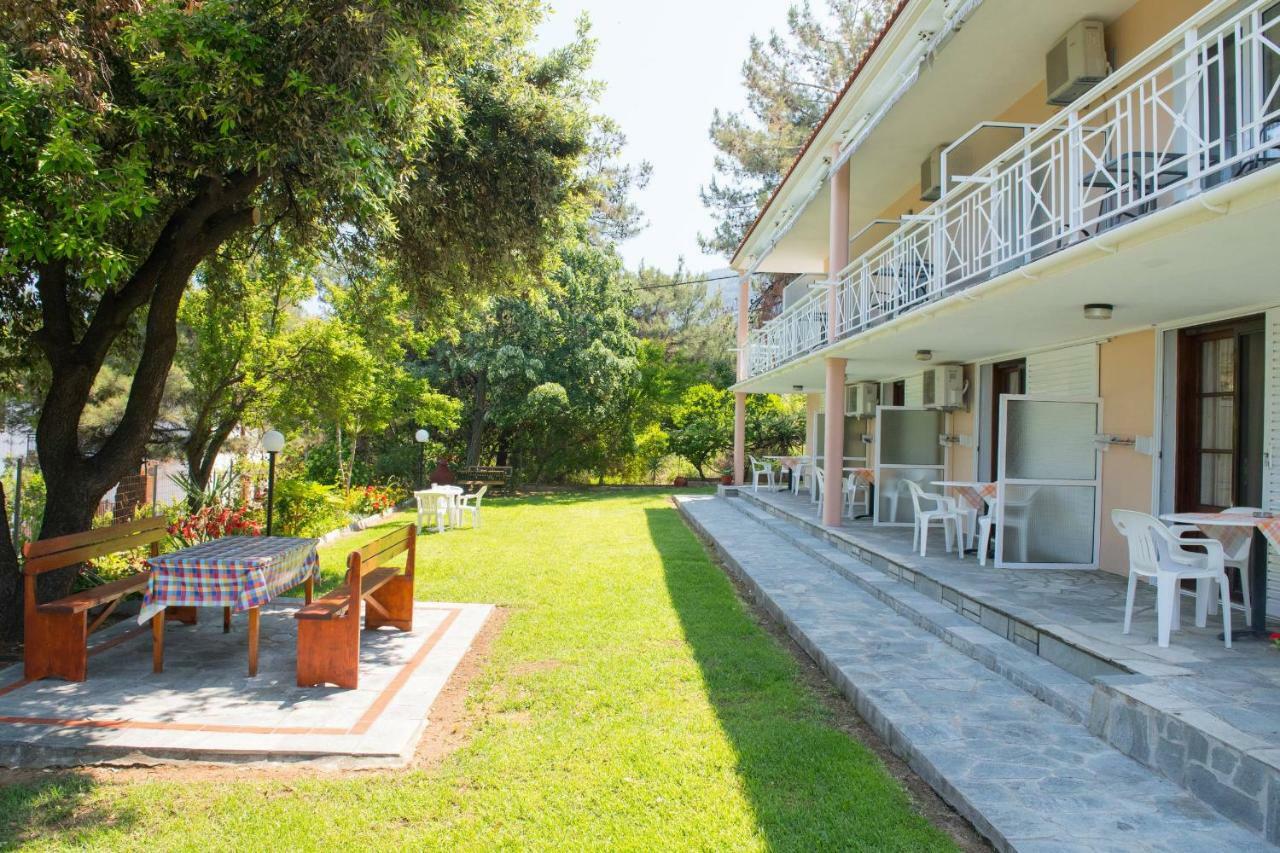 Pension Giannis Αdults Only Koinira Exterior foto