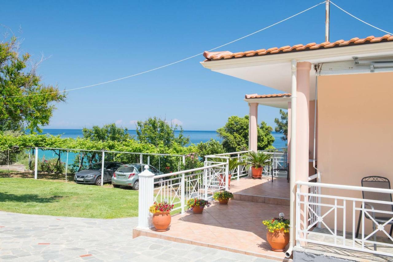 Pension Giannis Αdults Only Koinira Exterior foto