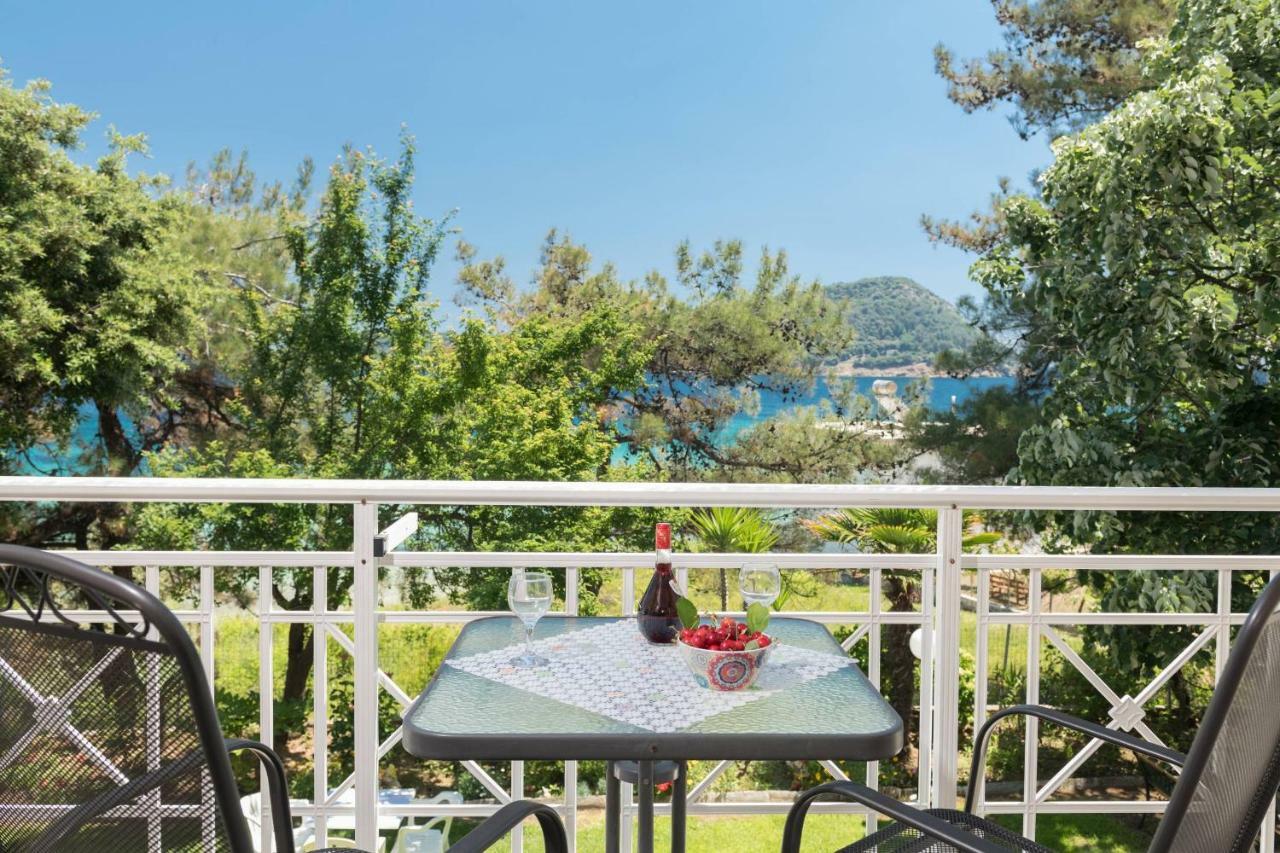 Pension Giannis Αdults Only Koinira Exterior foto